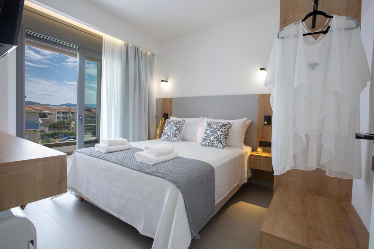 Achillion Suites Lefkada City Exterior photo