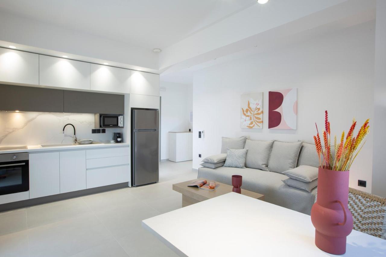 Achillion Suites Lefkada City Exterior photo